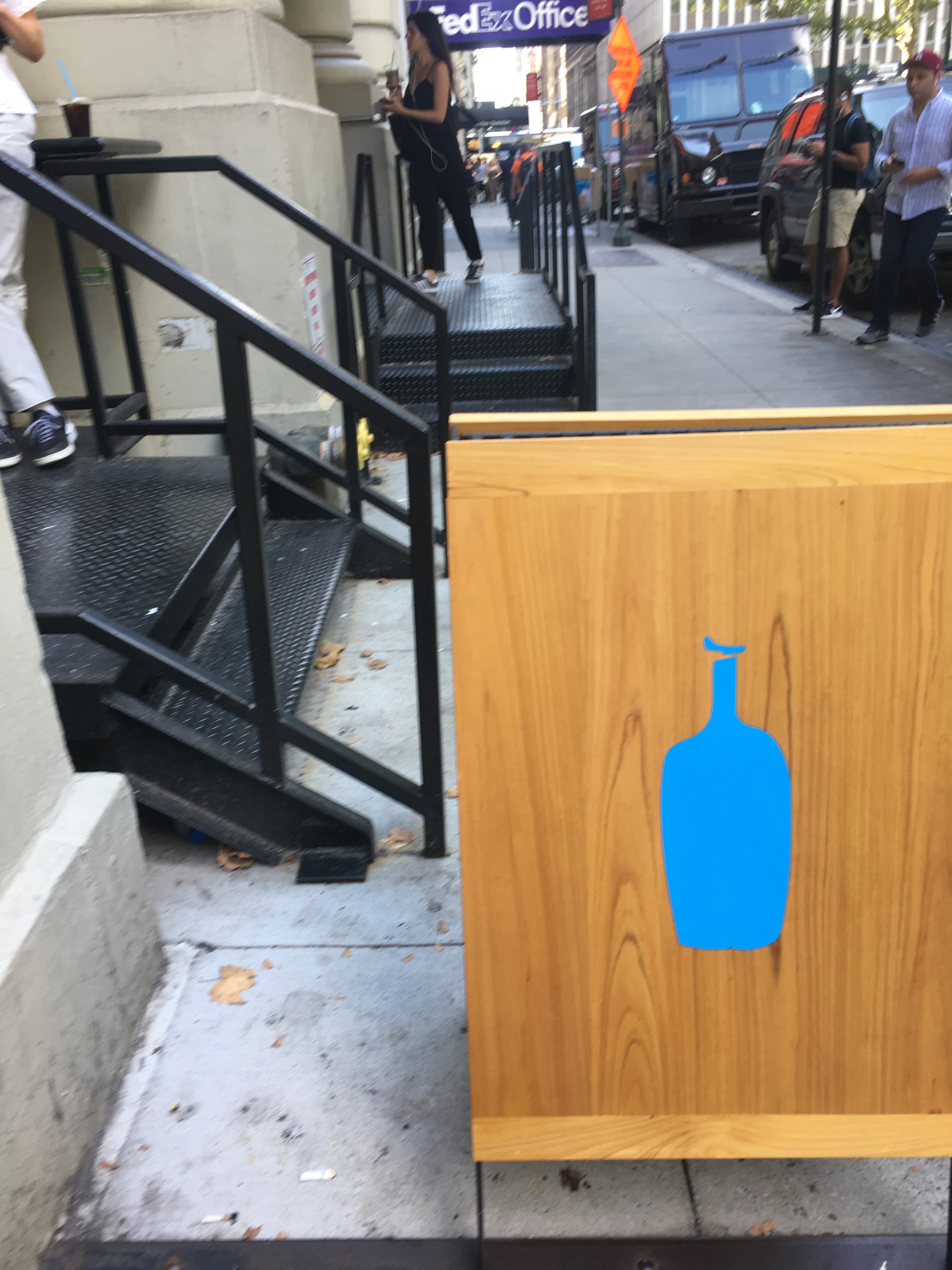 blue bottle3